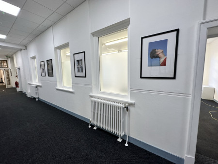 Itchen Sixth Form College Classroom Block1 Large
